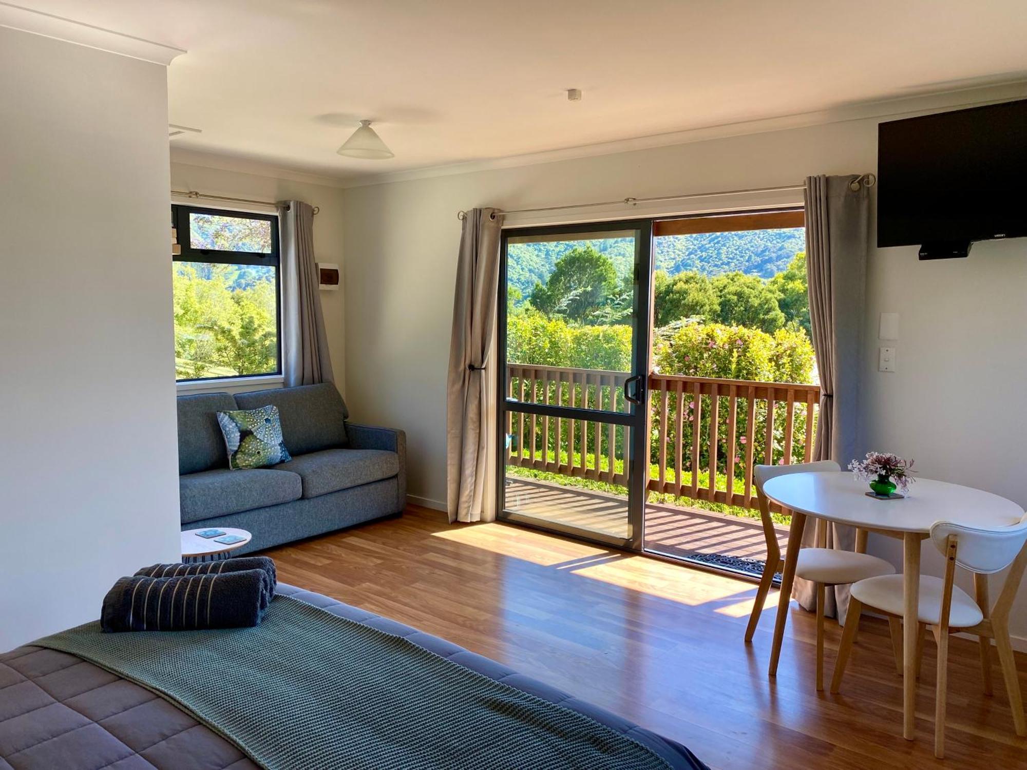 Terraced Chalets Motueka ภายนอก รูปภาพ