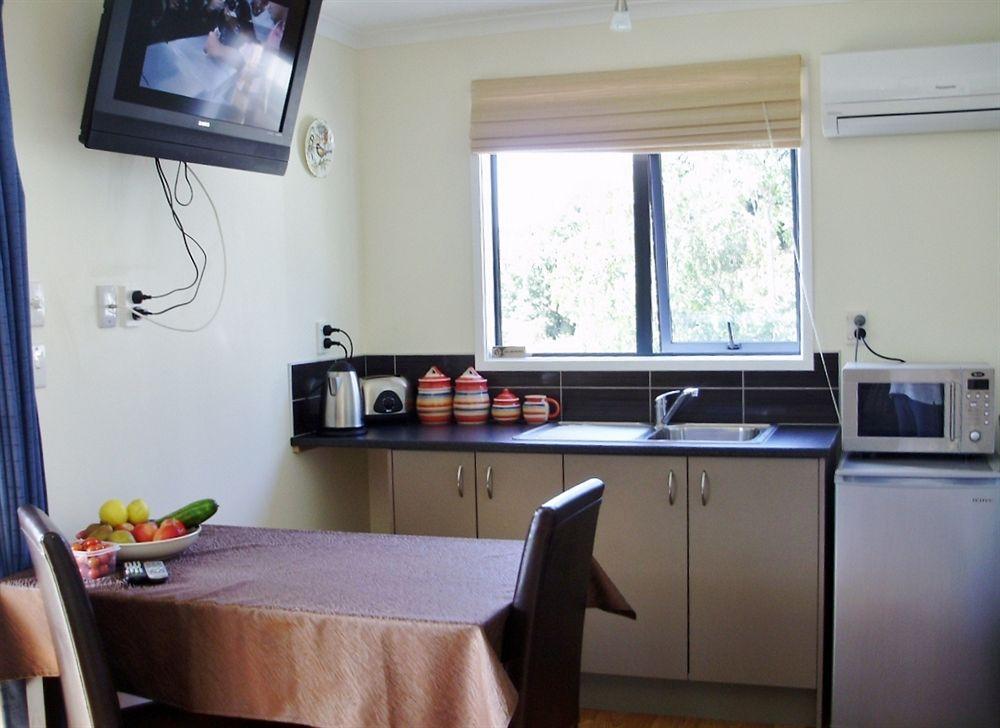 Terraced Chalets Motueka ภายนอก รูปภาพ